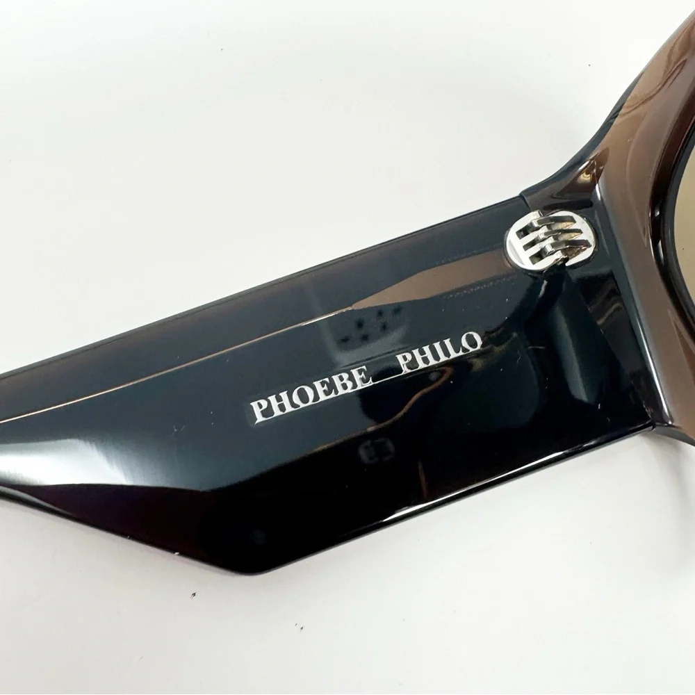 Phoebe Philo reposhing this